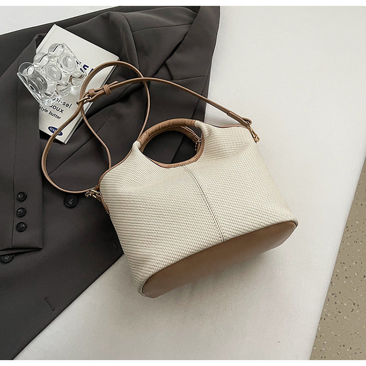 This Year's Popular Handbag Women's New Retro Crossbody Bucket Bag
