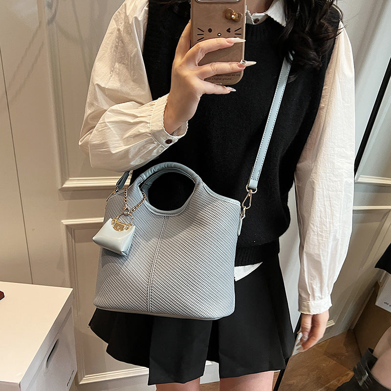 This Year's Popular Handbag Women's New Retro Crossbody Bucket Bag