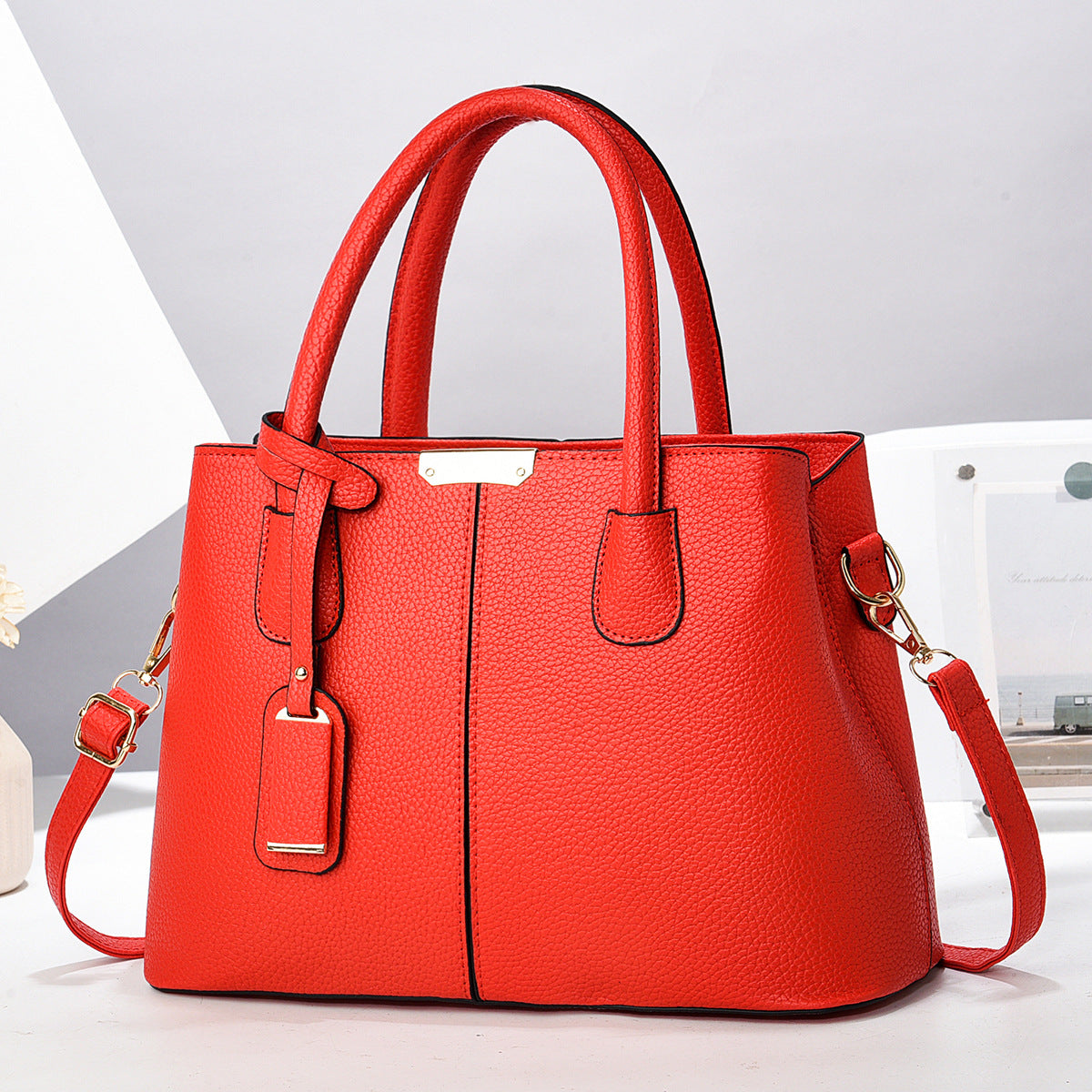 New Fashion Handbag for Middle-aged Mom, Large Capacity Shoulder Bag